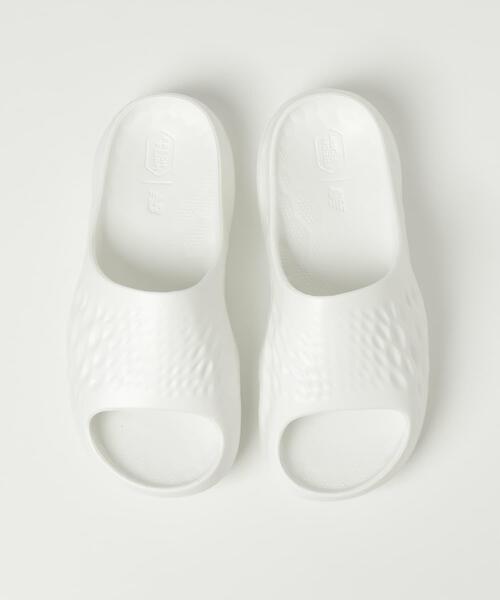 NEW BALANCE(ニューバランス)の「NEW BALANCE Fresh Foam MRSHN(サンダル・レディース・ホワイト・23/24/25)」の3枚目の写真