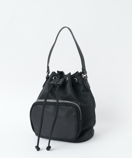 WEGO（ウィゴー）の「WEGO/ナイロン巾着ショルダー（ショルダーバッグ・レディース・ブラック・FREE）」の11枚目の写真
