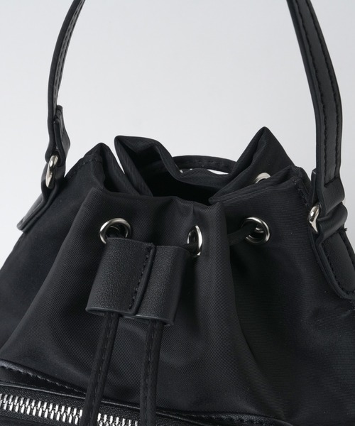 WEGO（ウィゴー）の「WEGO/ナイロン巾着ショルダー（ショルダーバッグ・レディース・ブラック・FREE）」の13枚目の写真