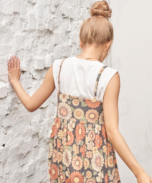 anap mimpi（アナップミンピ）の「レトロフラワー切替キャミワンピース（ワンピース・レディース・ベージュ/ブラック・FREE）」の11枚目の写真