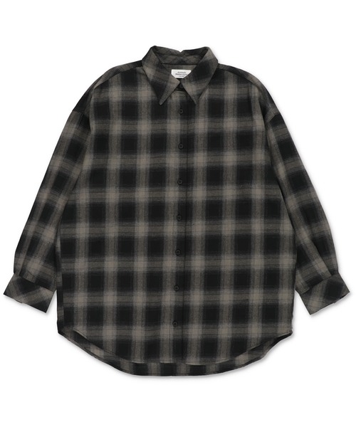 SPINNS（スピンズ）の「【ゆったりシルエット】オンブレチェックロングスリーブシャツ（シャツ/ブラウス・レディース・グレー/ブラック/ブルー/ブラウン・ONESIZE）」の5枚目の写真