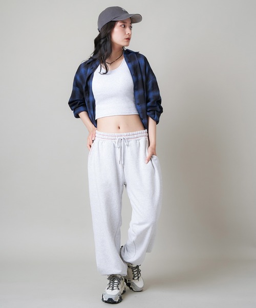 SPINNS（スピンズ）の「【ゆったりシルエット】オンブレチェックロングスリーブシャツ（シャツ/ブラウス・レディース・グレー/ブラック/ブルー/ブラウン・ONESIZE）」の17枚目の写真