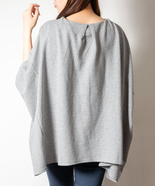 atONE(アットワン)の「atONE 裏毛リラックスプルオーバー(Tシャツ/カットソー・レディース・ブラック/ライトベージュ/杢グレー・M-L/LL~3L/4L~5L)」の11枚目の写真