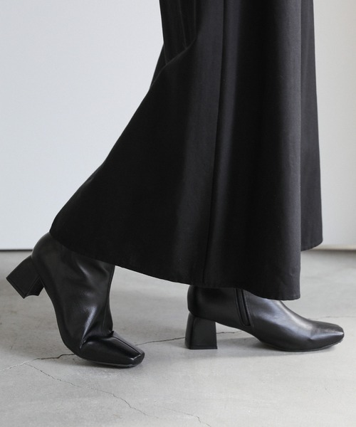 select MOCA（セレクトモカ）の「スクエアサイドジップショートブーツ（ブーツ・レディース・ブラック/アイボリー・SMALL/MEDIUM/LARGE）」の19枚目の写真