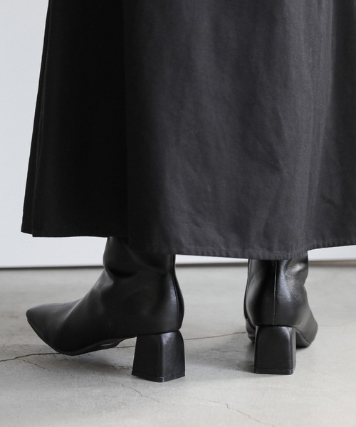 select MOCA（セレクトモカ）の「スクエアサイドジップショートブーツ（ブーツ・レディース・ブラック/アイボリー・SMALL/MEDIUM/LARGE）」の16枚目の写真