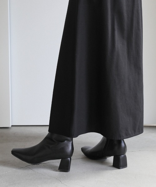 select MOCA（セレクトモカ）の「スクエアサイドジップショートブーツ（ブーツ・レディース・ブラック/アイボリー・SMALL/MEDIUM/LARGE）」の15枚目の写真