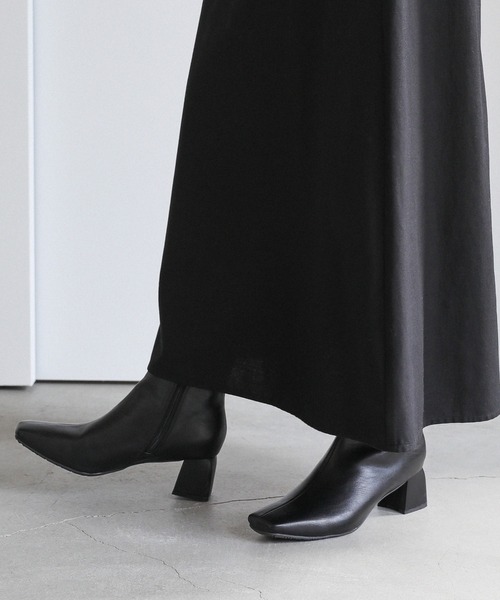 select MOCA（セレクトモカ）の「スクエアサイドジップショートブーツ（ブーツ・レディース・ブラック/アイボリー・SMALL/MEDIUM/LARGE）」の20枚目の写真