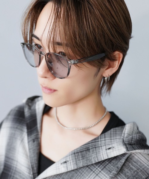 SPINNS(スピンズ)の「スモークフレームボストン型サングラス/透け感/ユニセックス(サングラス・メンズ・グレー系その他/ベージュ系その他・ONESIZE)」の1枚目の写真