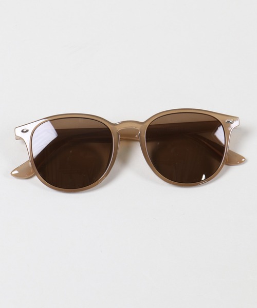 SPINNS(スピンズ)の「スモークフレームボストン型サングラス/透け感/ユニセックス(サングラス・メンズ・グレー系その他/ベージュ系その他・ONESIZE)」の2枚目の写真