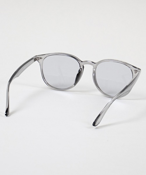 SPINNS(スピンズ)の「スモークフレームボストン型サングラス/透け感/ユニセックス(サングラス・メンズ・グレー系その他/ベージュ系その他・ONESIZE)」の5枚目の写真