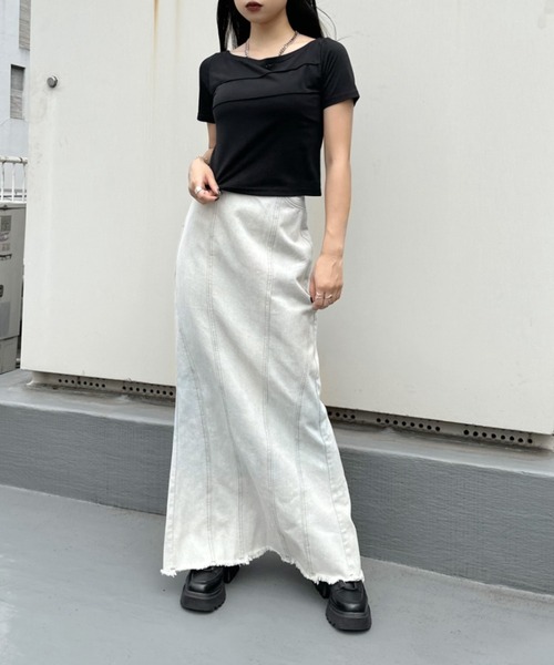 LVEU.(ラブユ.)の「【LVEU.】2wayシームデザインオフショルトップス / トップス カットソー Tシャツ 半袖 2way オフショル シンプル ステッチ ホワイト ブラック ZOZOTOWN限定(Tシャツ/カットソー・レディース・ホワイト/ブラック・FREE)」の4枚目の写真
