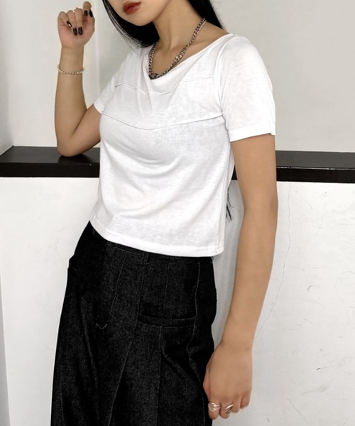 LVEU.(ラブユ.)の「【LVEU.】2wayシームデザインオフショルトップス / トップス カットソー Tシャツ 半袖 2way オフショル シンプル ステッチ ホワイト ブラック ZOZOTOWN限定(Tシャツ/カットソー・レディース・ホワイト/ブラック・FREE)」の10枚目の写真