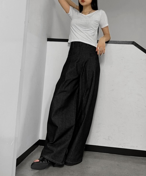 LVEU.(ラブユ.)の「【LVEU.】2wayシームデザインオフショルトップス / トップス カットソー Tシャツ 半袖 2way オフショル シンプル ステッチ ホワイト ブラック ZOZOTOWN限定(Tシャツ/カットソー・レディース・ホワイト/ブラック・FREE)」の9枚目の写真