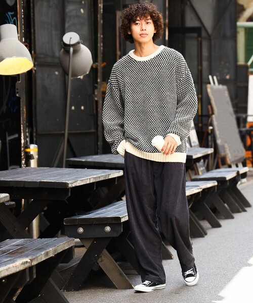 BEAMS HEART(ビームスハート)の「BEAMS HEART / ポップコーン編み クルーネック ニット(ニット/セーター・メンズ・オフホワイト/ネイビー・SMALL/MEDIUM/LARGE)」の4枚目の写真