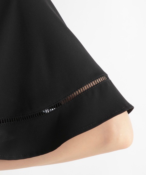 Andemiu（アンデミュウ）の「イソザイフレアスリーブニット973663（ニット/セーター・レディース・ブラック/アイボリー/ボルドー/キャメル・FREE）」の11枚目の写真