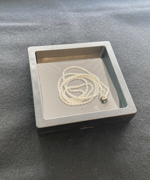 COMME CA ISM（コムサイズム）の「ツイストチェーンネックレス（ネックレス・メンズ・シルバー・FREE）」の4枚目の写真