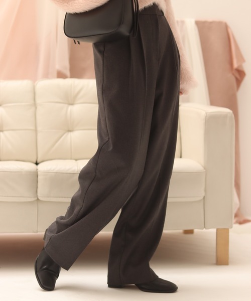 muguet(ミュゲ)の「relax colour tack slacks(スラックス・レディース・グレー・FREE)」の4枚目の写真