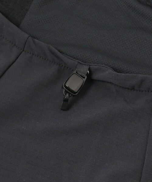 BEAMS（ビームス）の「BEAMS / フリース ネックゲイター（ネックウォーマー/スヌード・メンズ・ブラック/ダークグリーン・ONE SIZE）」の4枚目の写真