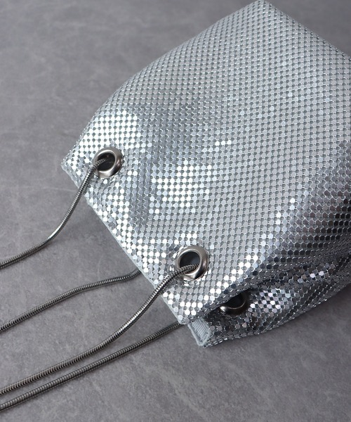 BLUEEAST（ブルーイースト）の「キラキラ2wayパーティーミニ巾着バッグ（ショルダーバッグ・レディース・ブラック/シルバー・FREE）」の15枚目の写真