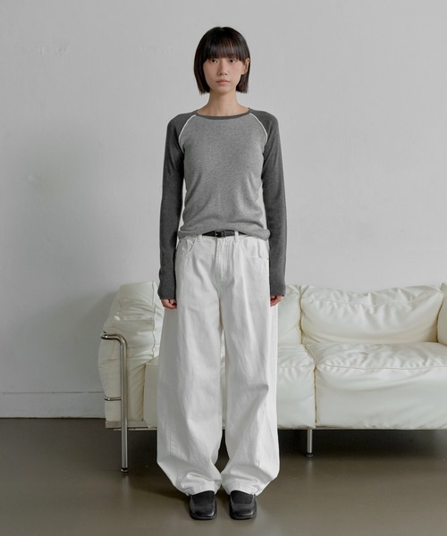 UNE MANSION（ユヌマンション）の「【UNE ORIGINAL】バイカラーラグランシンプルトーンニット（ニット/セーター・レディース・ベージュ/ネイビー/スカイブルー/アイボリー/グレー/ピンク/ブルー/チャコール・FREE）」の12枚目の写真