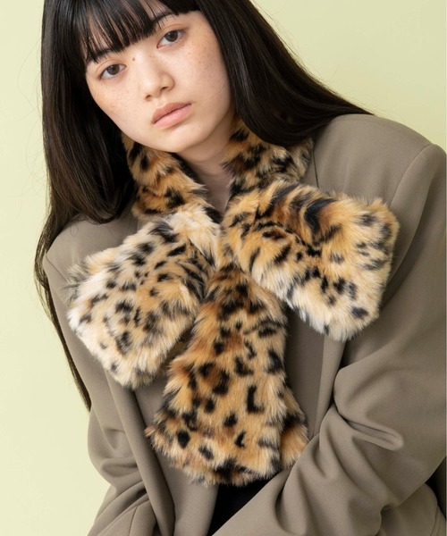 Casselini（キャセリーニ）の「Casselini(キャセリーニ)リボンティペット（マフラー・レディース・モカ/ホワイト/ブラウン/ブルー/ブラック/ベージュ/グレー/レオパード/ダークブラウン/チャコール/ピンク/アニマル/イエロー/レッド/ネイビー/ミント/オフホワイト・FREE）」の16枚目の写真