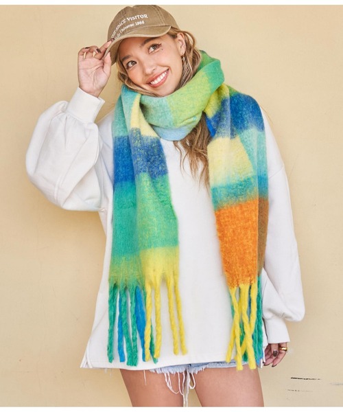 anap mimpi(アナップミンピ)の「起毛フェイクウール大判チェックマフラー(マフラー・レディース・グリーン/ブルー・FREE)」の1枚目の写真