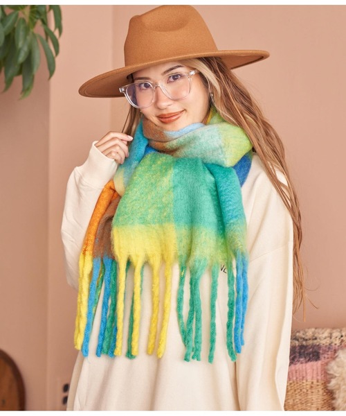 anap mimpi(アナップミンピ)の「起毛フェイクウール大判チェックマフラー(マフラー・レディース・グリーン/ブルー・FREE)」の5枚目の写真
