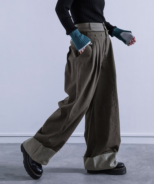 osharewalker（オシャレウォーカー）の「【廃盤】【ZOZO限定】『ダブルウエストタックワイドパンツ』（その他パンツ・レディース・チャコールグレー/アイボリー・FREE）」の17枚目の写真