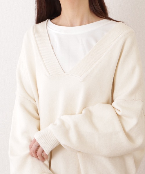 Lace Ladies(レースレディース)の「ディープ Vネック オーバー ニット プルオーバー(ニット/セーター・レディース・ダークグレー/アイボリー/グリーン/ベージュ・FREE)」の1枚目の写真