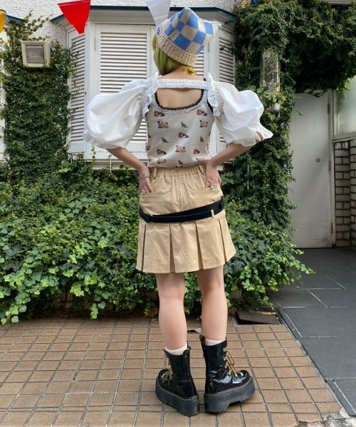 Candy Stripper(キャンディストリッパー)の「CROSS BELTED MINI スカート(スカート・レディース・ベージュ/ライトブルー/ブラック・2)」の15枚目の写真