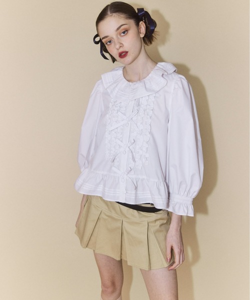 Candy Stripper(キャンディストリッパー)の「CROSS BELTED MINI スカート(スカート・レディース・ベージュ/ライトブルー/ブラック・2)」の4枚目の写真