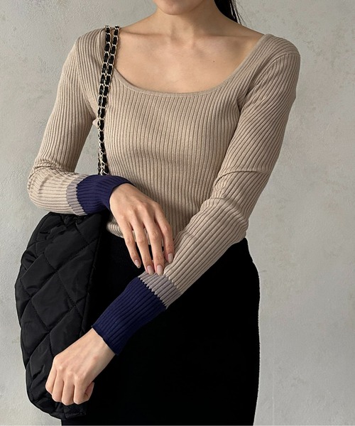 Thevon(ゼボン)の「スクエアネック配色スリーブニット(ニット/セーター・レディース・ベージュ/パープル/オフホワイト・FREE)」の13枚目の写真