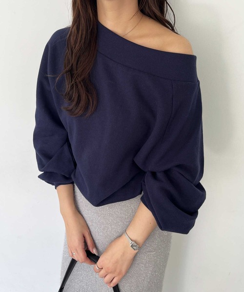 nelliy.(ネルリー)の「【新色追加/6色展開】ボリュームスリーブオフショルダ―スウェットトップス(スウェット・レディース・ブラック/杢グレー/ピンク/アイボリー/ネイビー/チャコールグレー・MEDIUM/LARGE)」の12枚目の写真