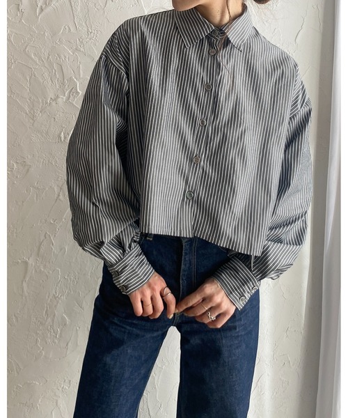 She's Closet（シーズクローゼット）の「レギュラーカラーボリュームスリーブタックショート丈長袖ストライプシャツ（シャツ/ブラウス・レディース・ブラック/ホワイト/ピンク/ネイビー・FREE）」の10枚目の写真