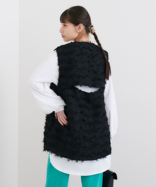 LUGIVA（ルギヴァ）の「LUGIVa カットジャガードベスト（ベスト・レディース・ホワイト/ブラック・FREE）」の4枚目の写真