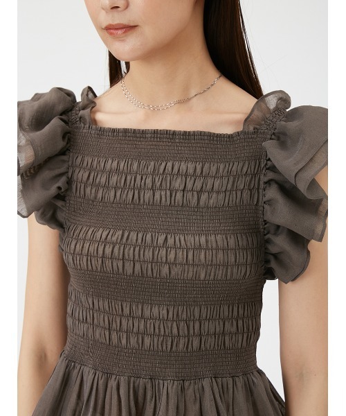 FRAY I.D（フレイアイディー）の「フリルスリーブシャーリングブラウス