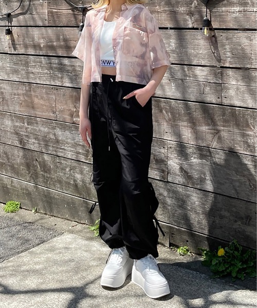 one way（ワンウェイ）の「サイドリボンカーゴパンツ（カーゴパンツ・レディース・ホワイト/ブルー/ブラック/ピンク/ベージュ・FREE）」の3枚目の写真