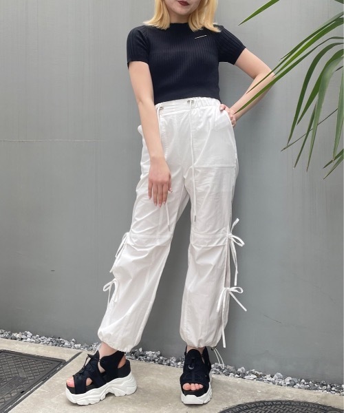 one way（ワンウェイ）の「サイドリボンカーゴパンツ（カーゴパンツ・レディース・ホワイト/ブルー/ブラック/ピンク/ベージュ・FREE）」の7枚目の写真