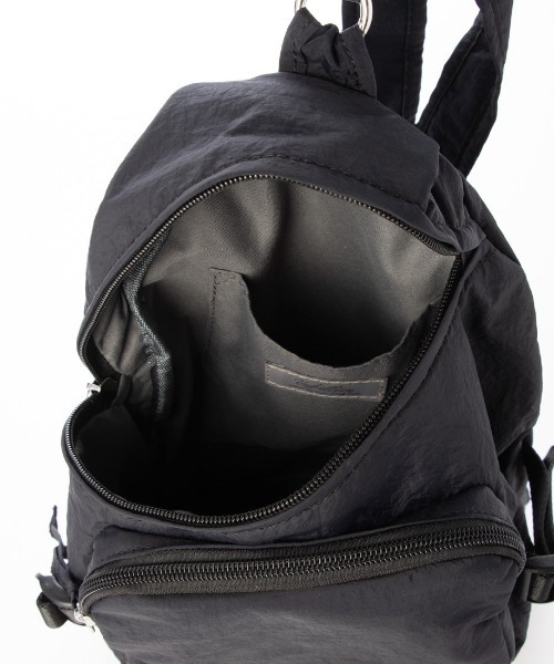 cache cache(カシュ カシュ)の「カシュカシュ cachecache / ベルトポケットスリングバッグ(バックパック/リュック・レディース・カーキ/ブラック/アイボリー・FREE)」の10枚目の写真