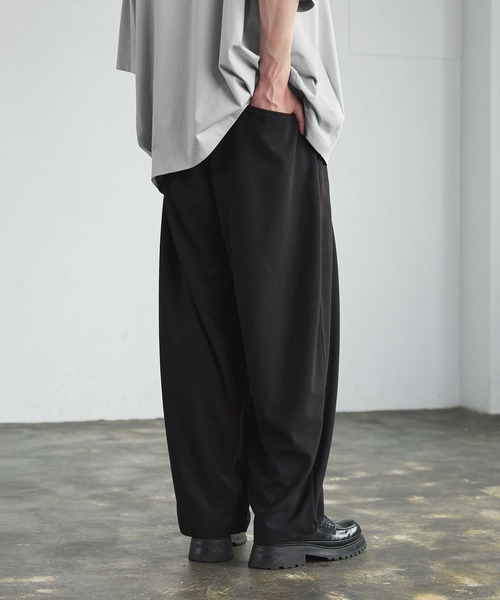 CTHY（シティ）の「ルーズシルエット梨地/サマーツイードドレープバギースラックス（スラックス・メンズ・グレー/ブラック/ブラック系・XL/L/M/S）」の4枚目の写真