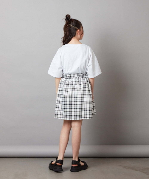 a.v.v（アーヴェヴェ）の「[140-150]タック＆ギャザーフレアスカート（スカート・キッズ・ブルー/ブラック/ベージュ・140/150）」の22枚目の写真