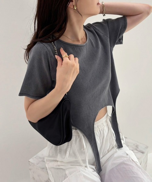 one after another NICE CLAUP(ワンアフターアナザーナイスクラップ)の「ガーターデザイントップス(Tシャツ/カットソー・レディース・アイボリー/ベージュ系その他/チャコールグレー・FREE)」の4枚目の写真