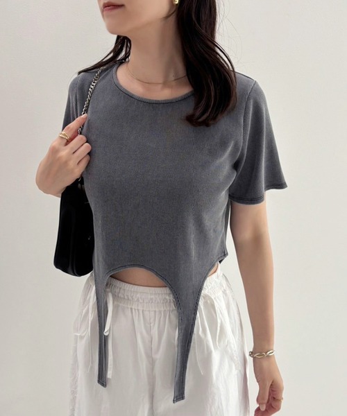 one after another NICE CLAUP(ワンアフターアナザーナイスクラップ)の「ガーターデザイントップス(Tシャツ/カットソー・レディース・アイボリー/ベージュ系その他/チャコールグレー・FREE)」の5枚目の写真