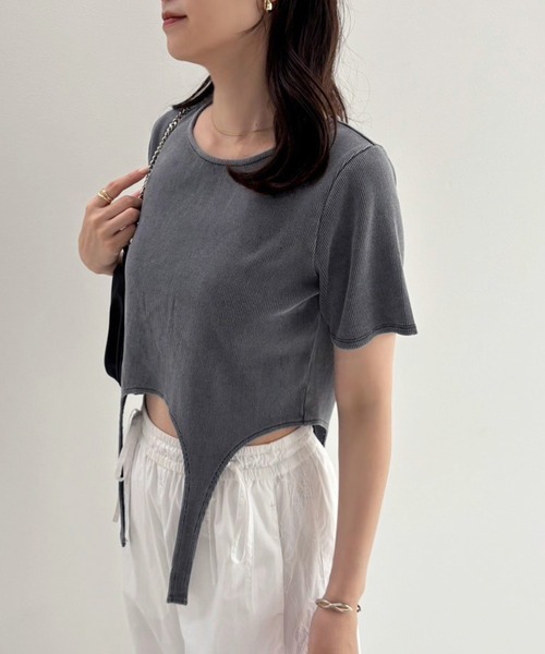 one after another NICE CLAUP(ワンアフターアナザーナイスクラップ)の「ガーターデザイントップス(Tシャツ/カットソー・レディース・アイボリー/ベージュ系その他/チャコールグレー・FREE)」の6枚目の写真