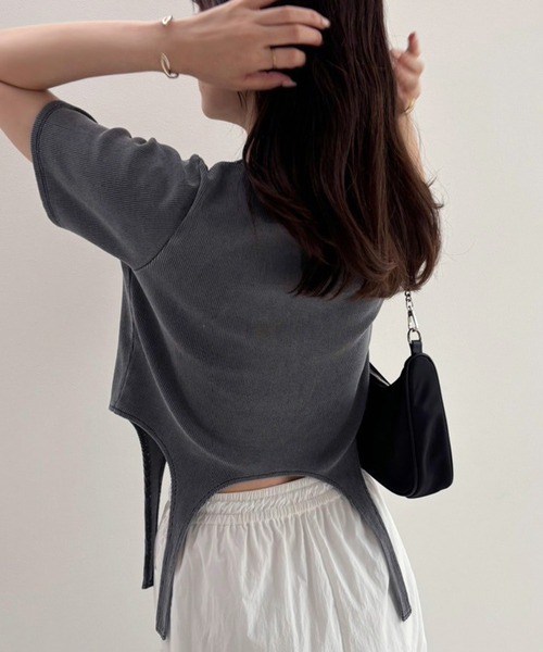 one after another NICE CLAUP(ワンアフターアナザーナイスクラップ)の「ガーターデザイントップス(Tシャツ/カットソー・レディース・アイボリー/ベージュ系その他/チャコールグレー・FREE)」の7枚目の写真