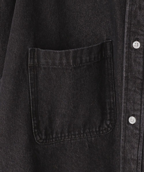 LOWRYS FARM（ローリーズファーム）の「デニムシャツＬ／Ｓ　136885（シャツ/ブラウス・メンズ・ブラック/ケミカルウォッシュ/ブラック系その他・MEDIUM/LARGE）」の6枚目の写真