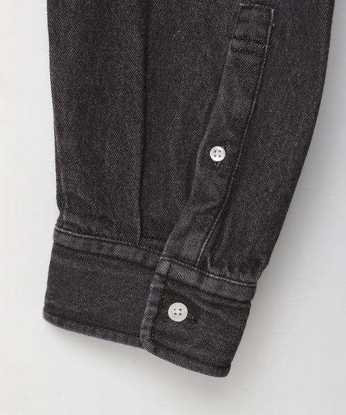 LOWRYS FARM（ローリーズファーム）の「デニムシャツＬ／Ｓ　136885（シャツ/ブラウス・メンズ・ブラック/ケミカルウォッシュ/ブラック系その他・MEDIUM/LARGE）」の7枚目の写真