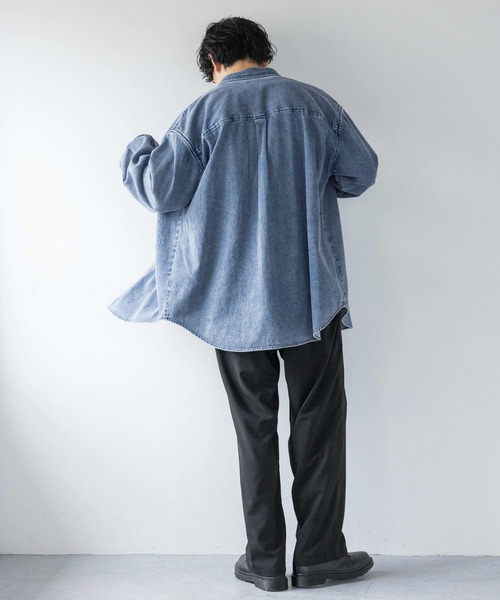 LOWRYS FARM（ローリーズファーム）の「デニムシャツＬ／Ｓ　136885（シャツ/ブラウス・メンズ・ブラック/ケミカルウォッシュ/ブラック系その他・MEDIUM/LARGE）」の16枚目の写真