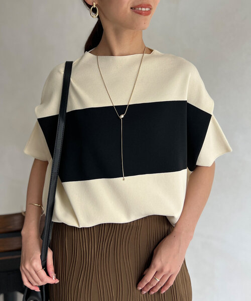 Chez toi(シェトワ)の「バイカラー軽量アップスリーブプルオーバー(ニット/セーター・レディース・ネイビー/アイボリー/グレー・FREE)」の12枚目の写真