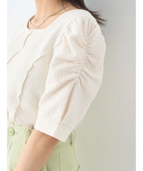 earth music&ecology(アースミュージックアンドエコロジー)の「ぽこぽこパワショルプルオーバー(Tシャツ/カットソー・レディース・アイボリー/ブルー/ブラウン/ブラック・FREE)」の8枚目の写真